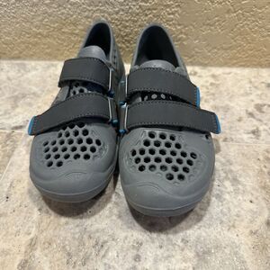 Plae Mimo Boy's Size 1 Water Sports Shoes Gray Blue Straps Outdoor Comfort